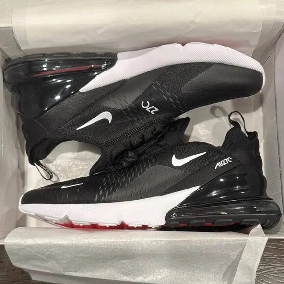 Nike Air Max 270 - Picture 6 of 6